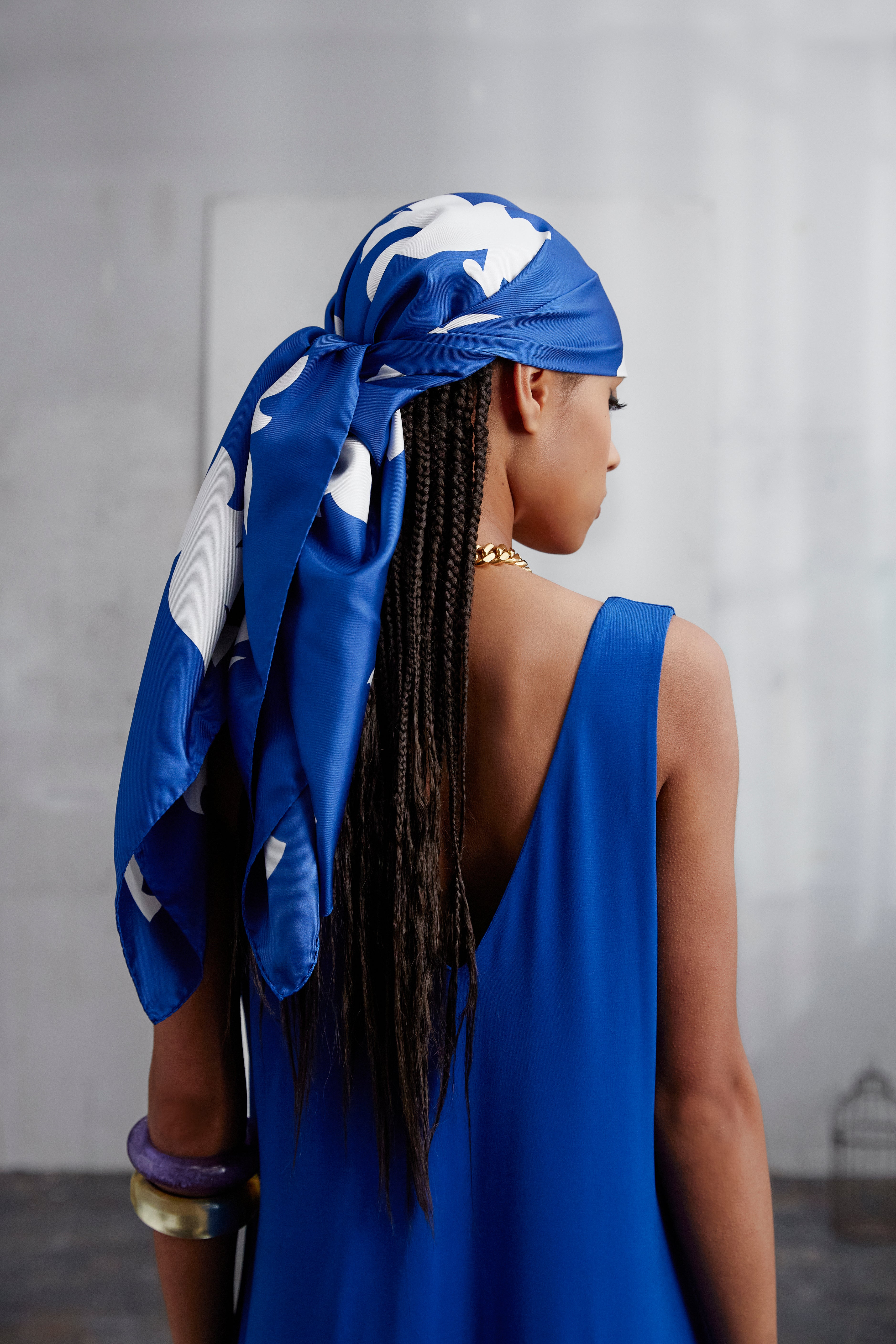 ‘Cloud of Birds’ carré scarf in twill silk, inspired by REMED, oversized graphic print, 100 x 100 cm, crafted in Italy