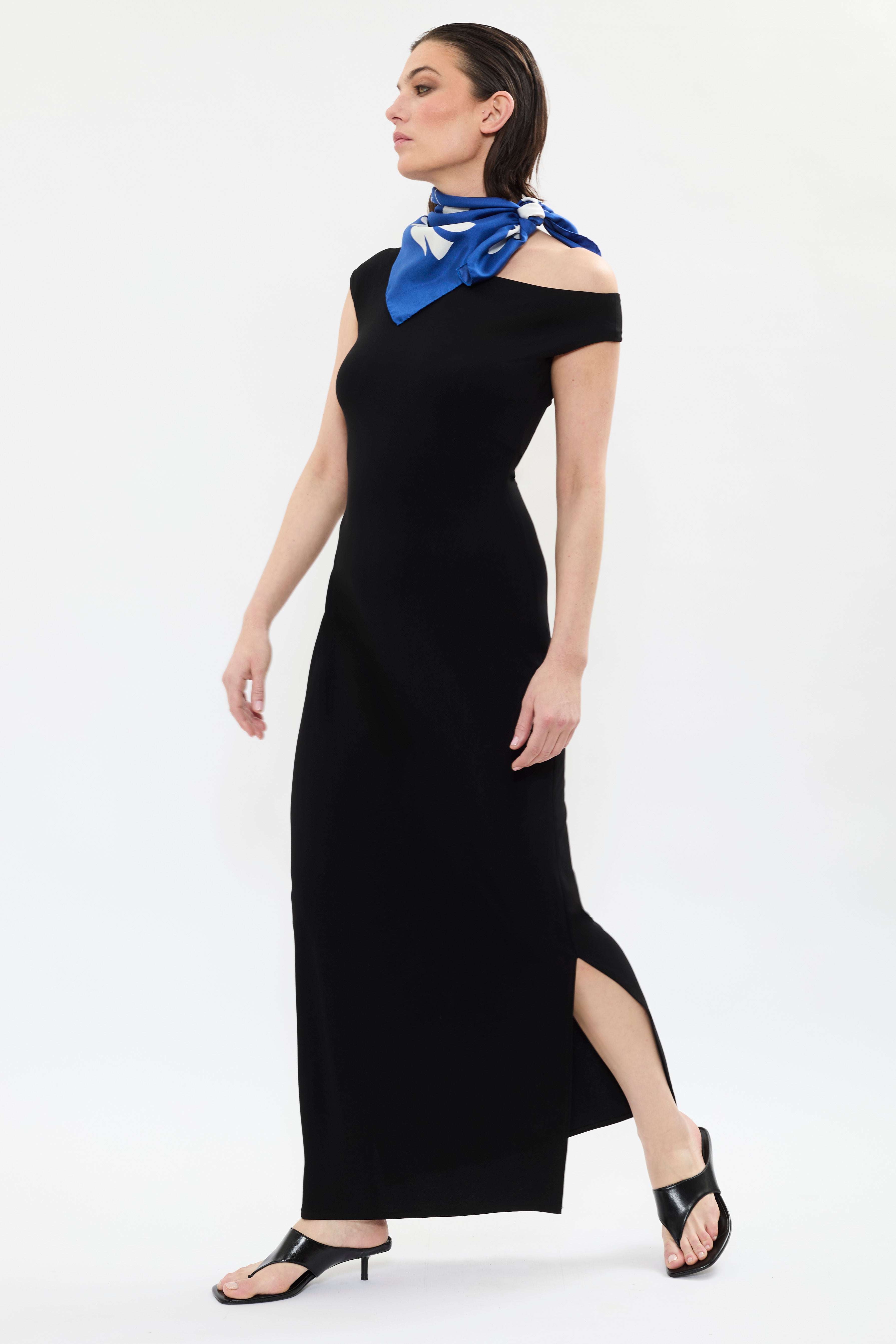 AYT Studio x French artist REMED 'CLOUD OF BIRDS' 100% twill silk scarf crafted in Como, Italy, hand-finished with rolled edges. Lightweight, versatile accessory elegantly styled around neck. Inspired by 'Bel Envol'