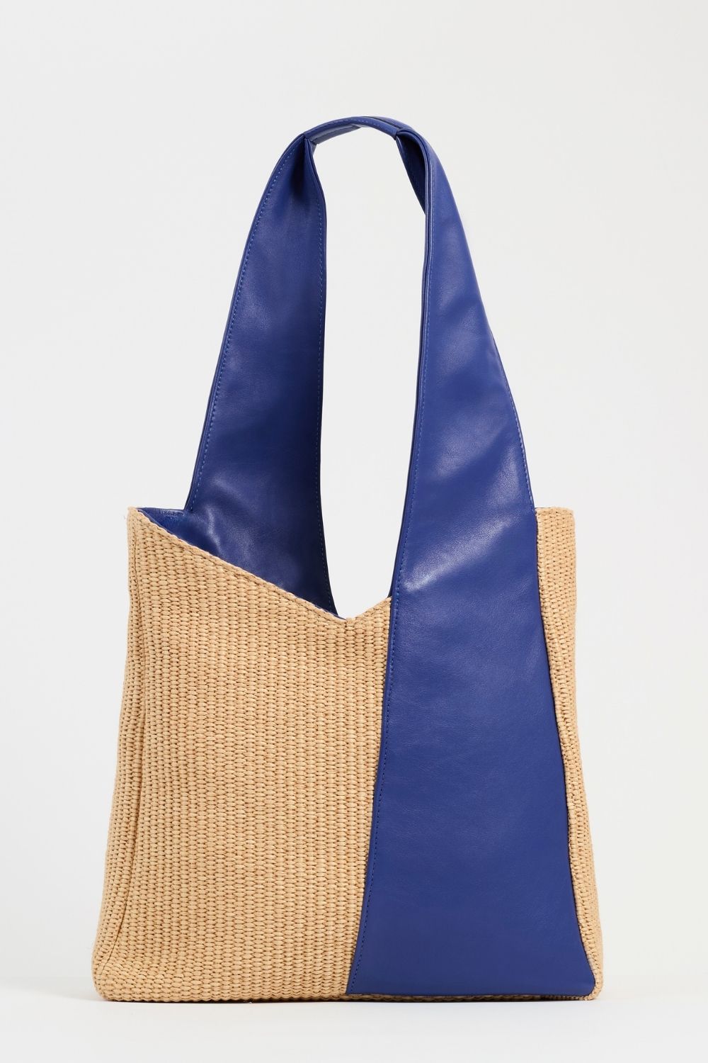 RAFFIA TOTE BAG WITH A SCARF-INSPIRED HANDLE