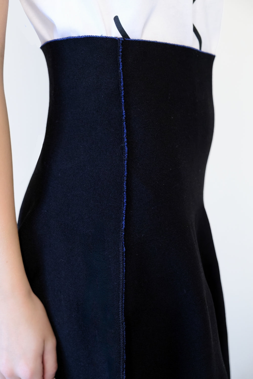 REVERSIBLE KNIT SKIRT I BLACK SIDE